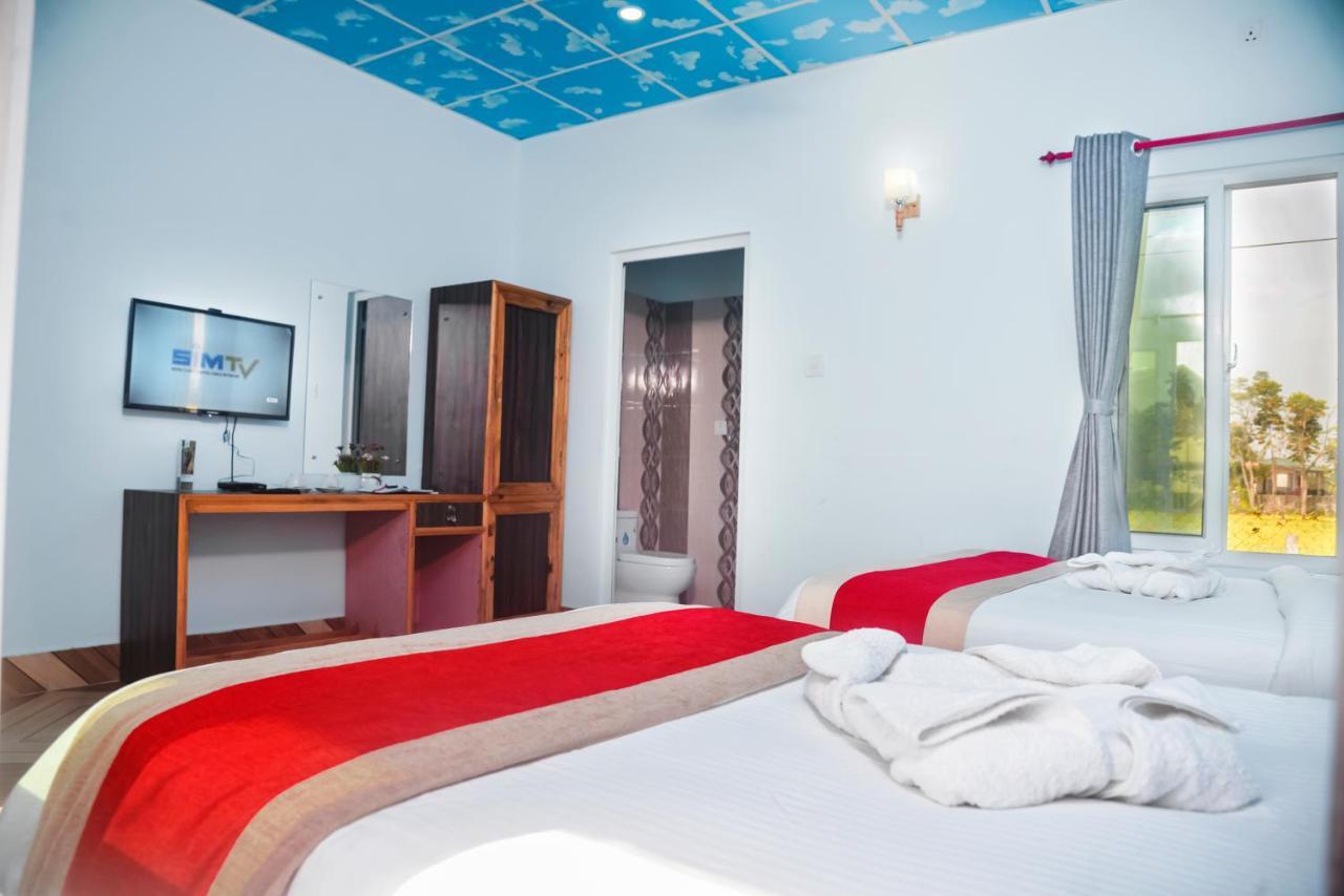 Hotel Greenland Safari Саураха Екстериор снимка